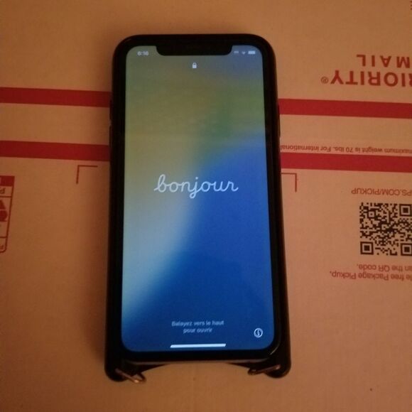 Apple iPhone 11 (Tmobile) - Picture 10 of 14